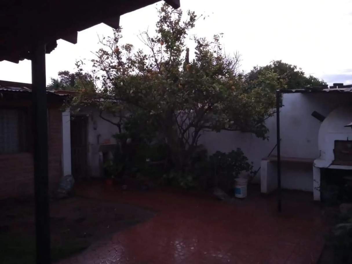 SE VENDE CASA  MONOAMBIENTE EN B LAS DALIAS