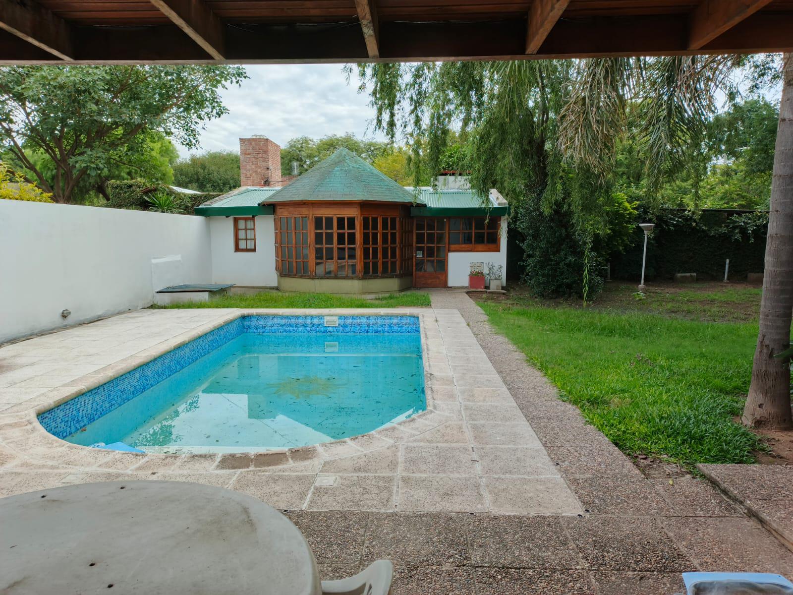 CASA EN ALQUILER GRANJA DE FUNES 3 DORM, PILETA QUINCHO Y GRAN PARQUE