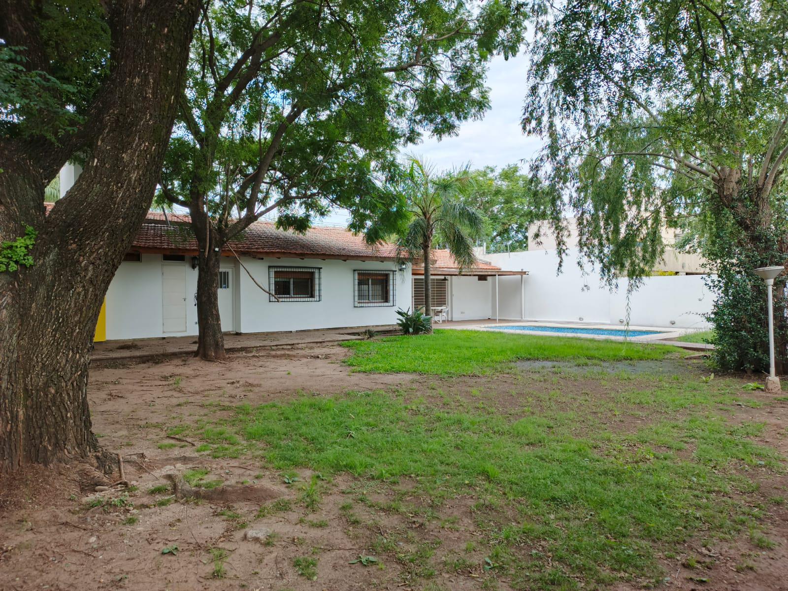 CASA EN ALQUILER GRANJA DE FUNES 3 DORM, PILETA QUINCHO Y GRAN PARQUE