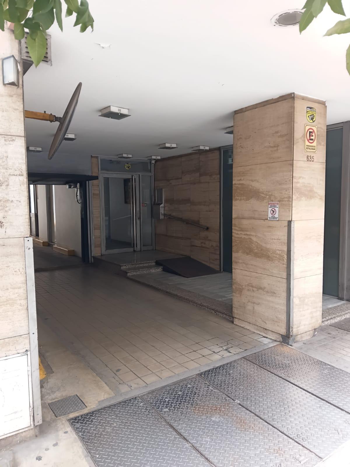 ALQUILER DE COCHERA EN PLENO CENTRO