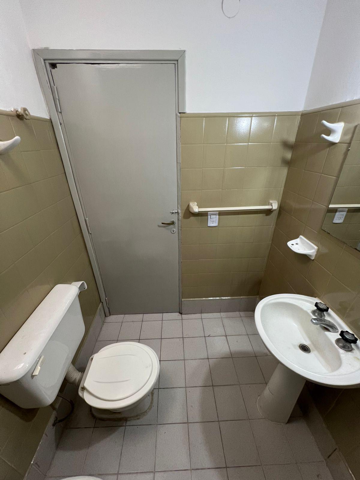 ALQUILO DPTO UN DORMITORIO CON TERRAZA - SOBRE AV. PUEYRREDON