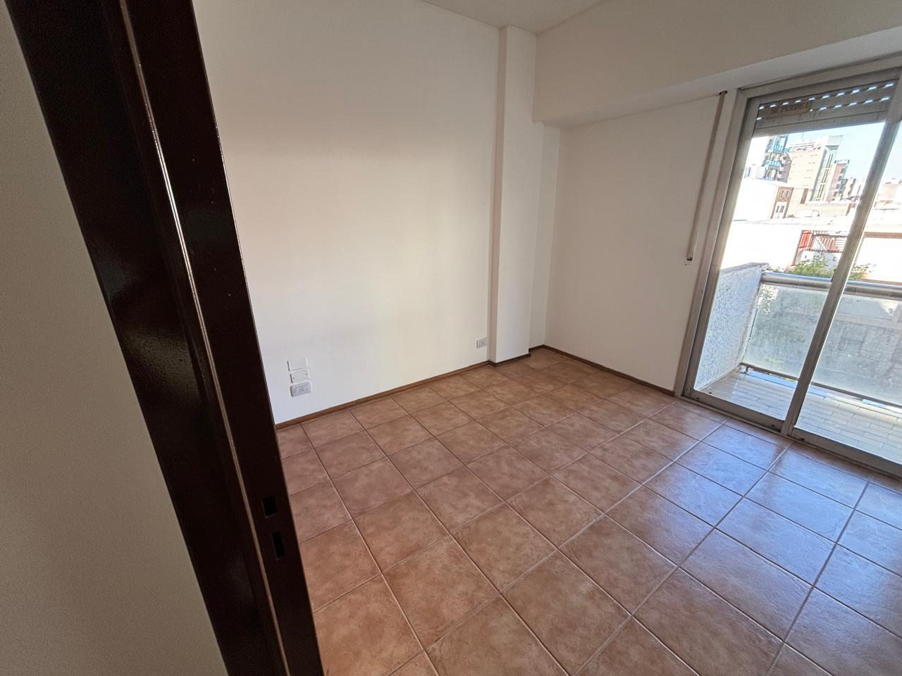 ALQUILO DEPARTAMENTO 3 DORMITORIOS NUEVA CORDOBA CON COCHERA