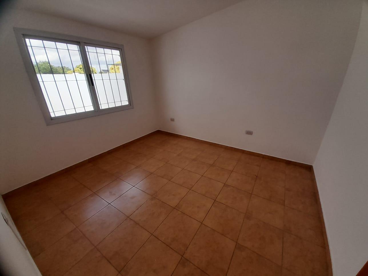 SAN NICOLAS - AV ALEM 2020 - DEPTO EN PA 2 DORMITORIOS EN ALQUILER