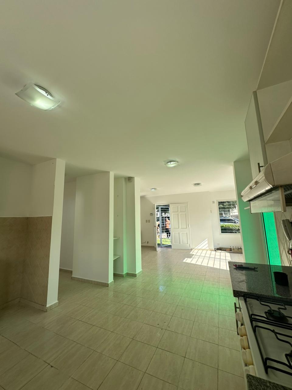 ALQUILER DUPLEX tres dormitorios Arguello Housing