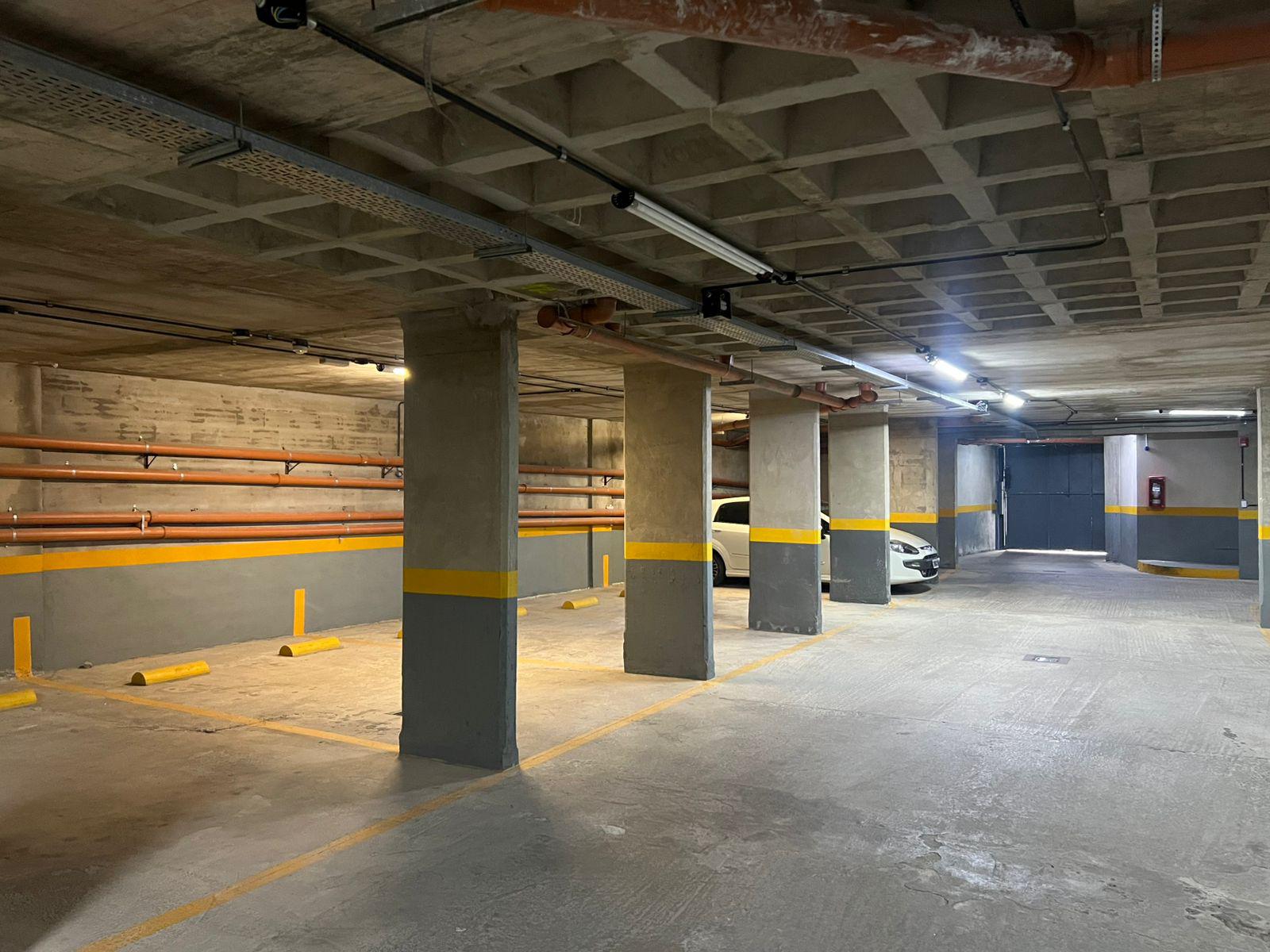 ALQUILO COCHERA - PROXIMA AL POLO JUDICIAL DE TRIBUNALES II y III