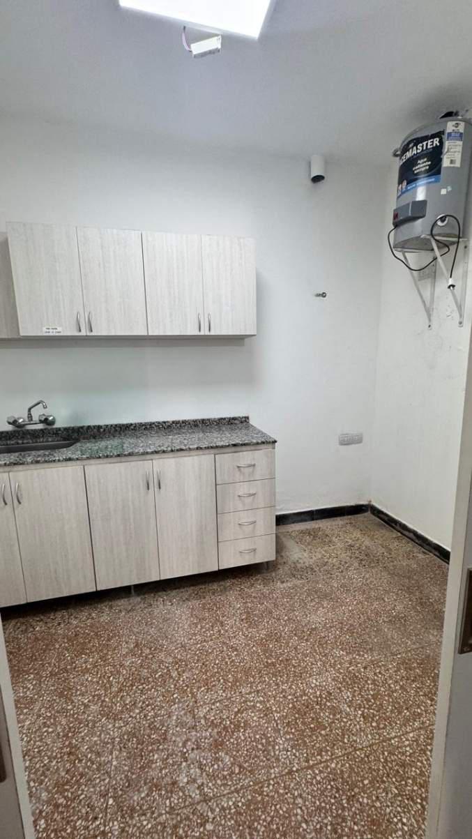 ALQUILER CASA COMERCIAL EN BARRIO GENERAL PAZ IMPERDIBLE