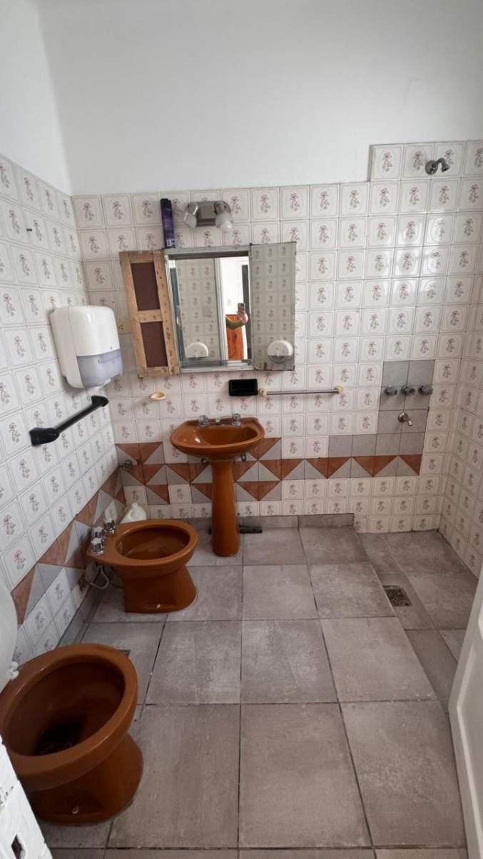 ALQUILER CASA COMERCIAL EN BARRIO GENERAL PAZ IMPERDIBLE