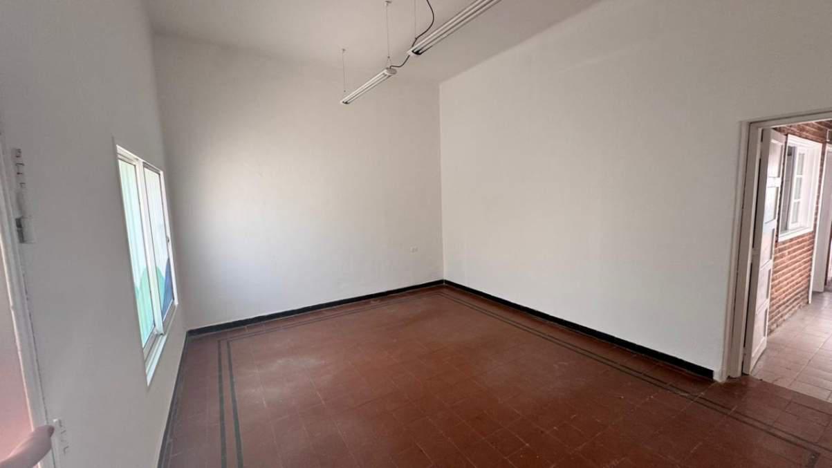 ALQUILER CASA COMERCIAL EN BARRIO GENERAL PAZ IMPERDIBLE
