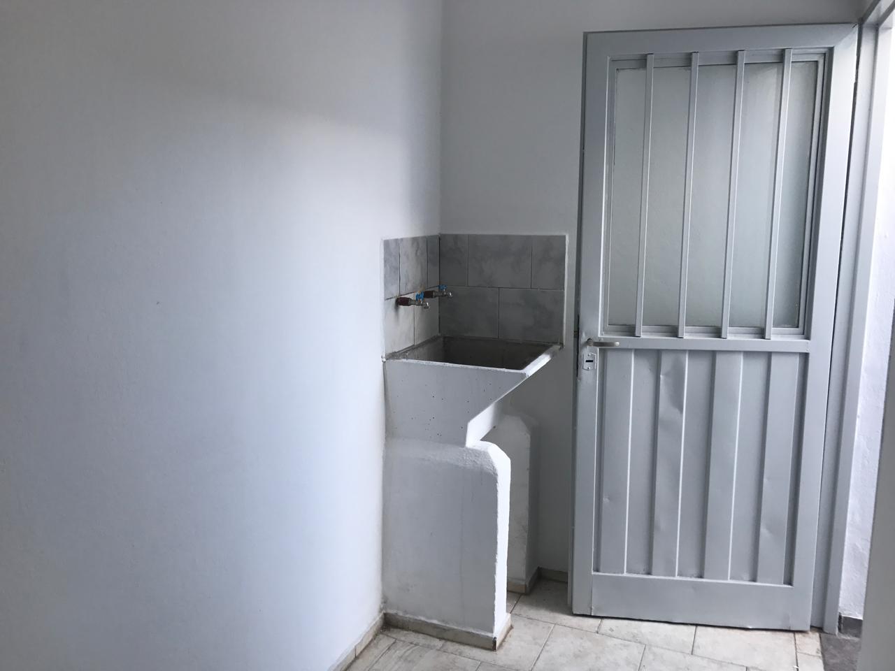 Alq. Dpto.c1 dorm.,patio y cochera. B Cabildo.