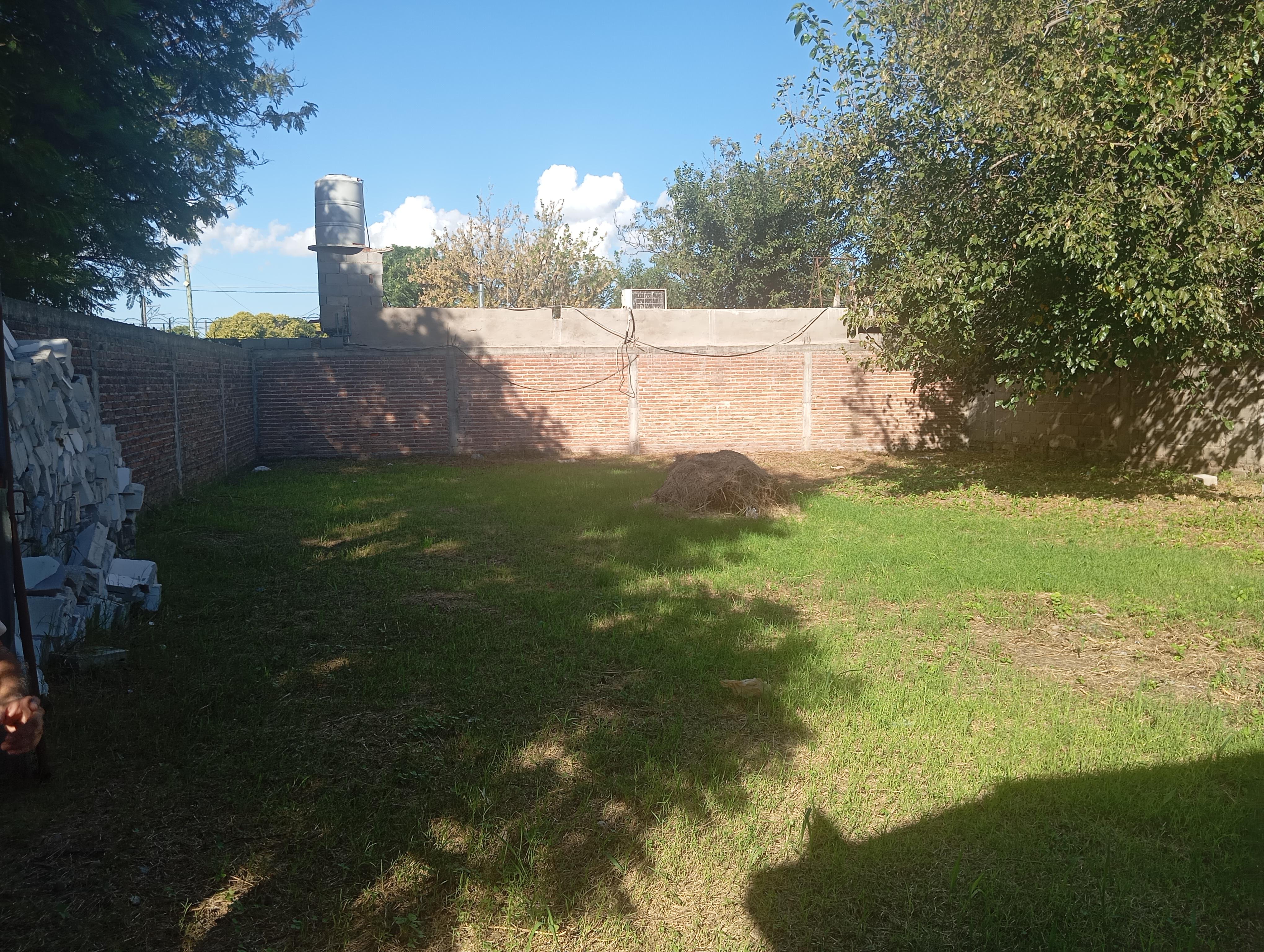 Alq. Terreno  Rosedal.