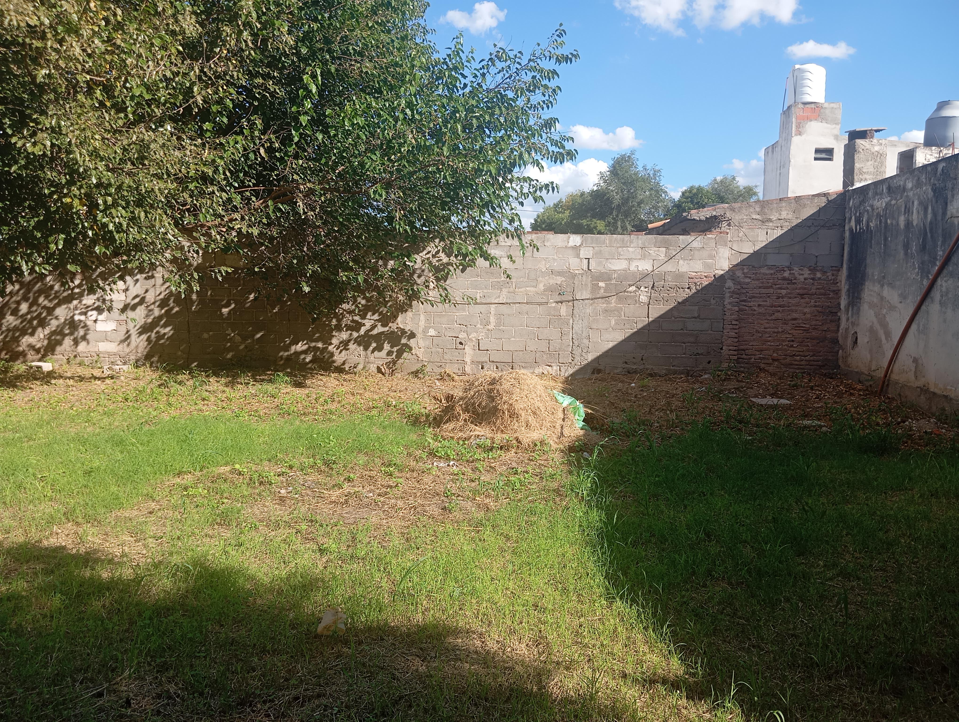 Alq. Terreno  Rosedal.