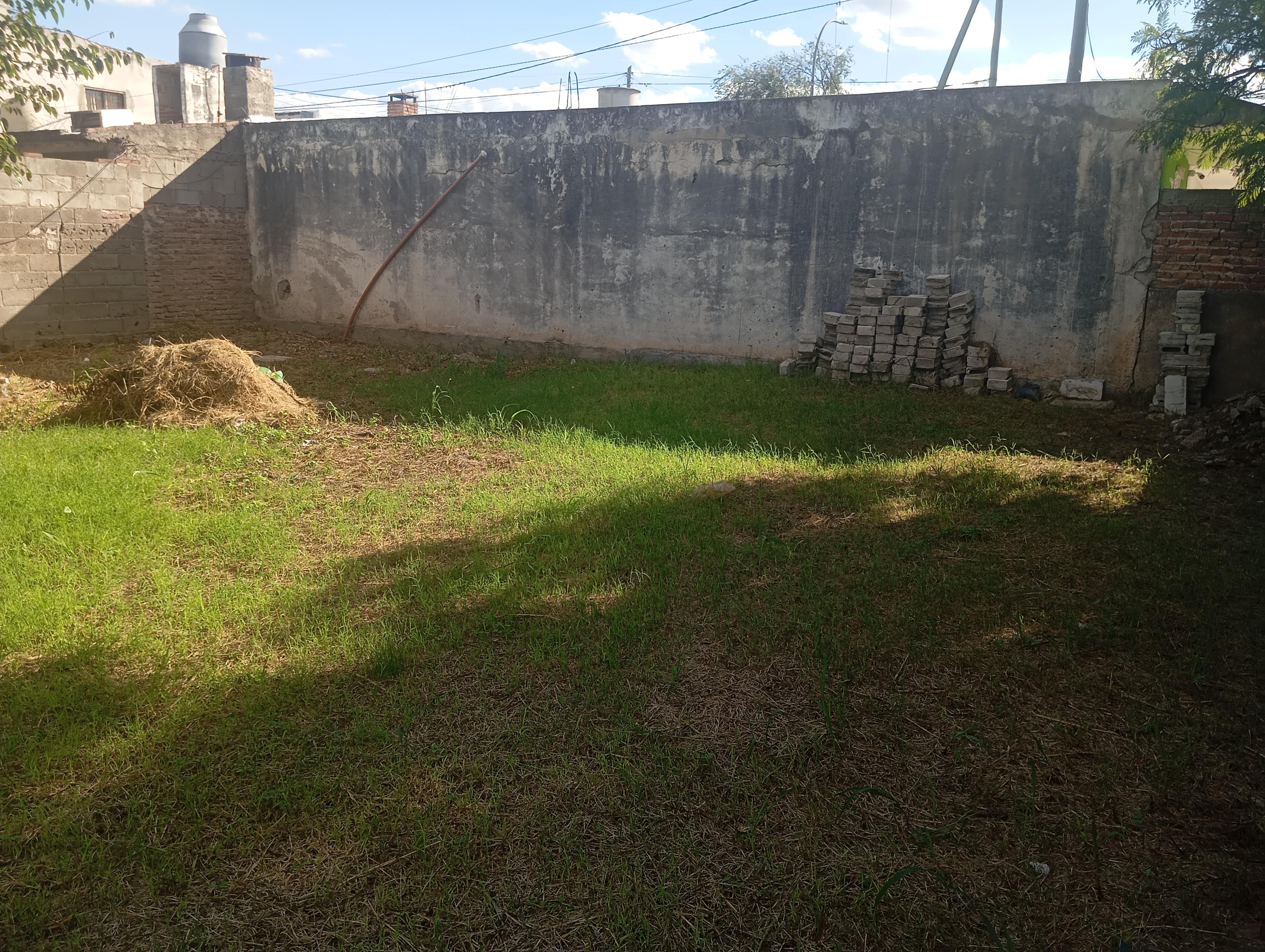 Alq. Terreno  Rosedal.