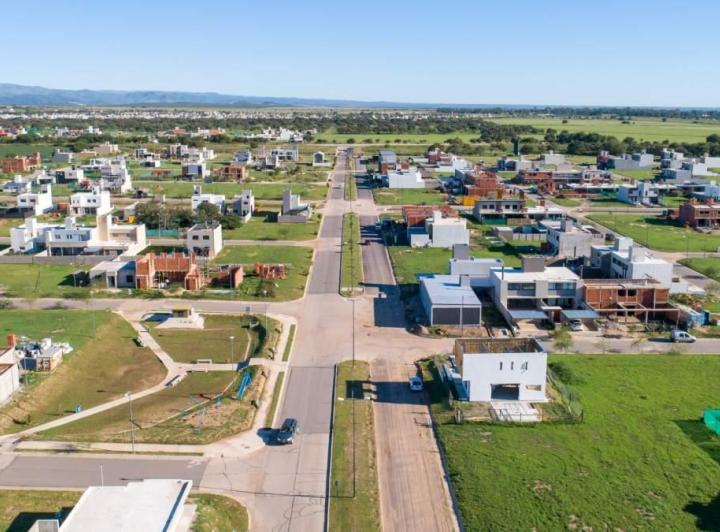 LOTE EN VENTA DOCTA  CENTRAL - Apto Dúplex