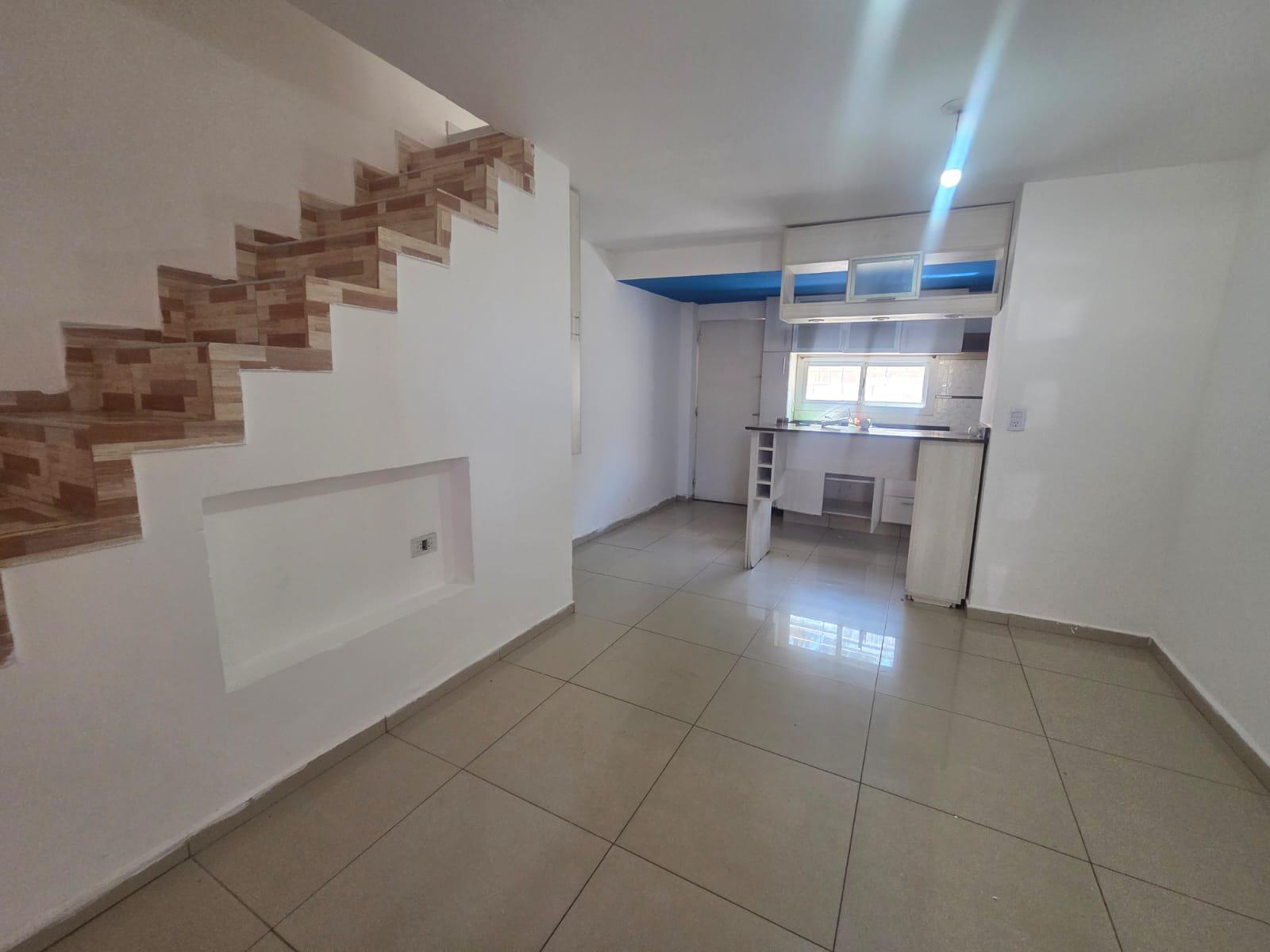 SAN IGNACIO - TACUARI 221 - DUPLEX EN ALQUILER