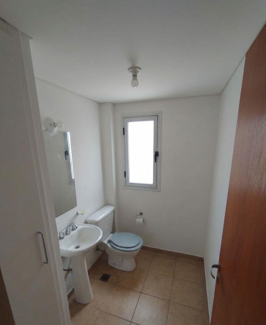 ALQUILER ANUAL - DUPLEX 2 DORM. CON COCHERA