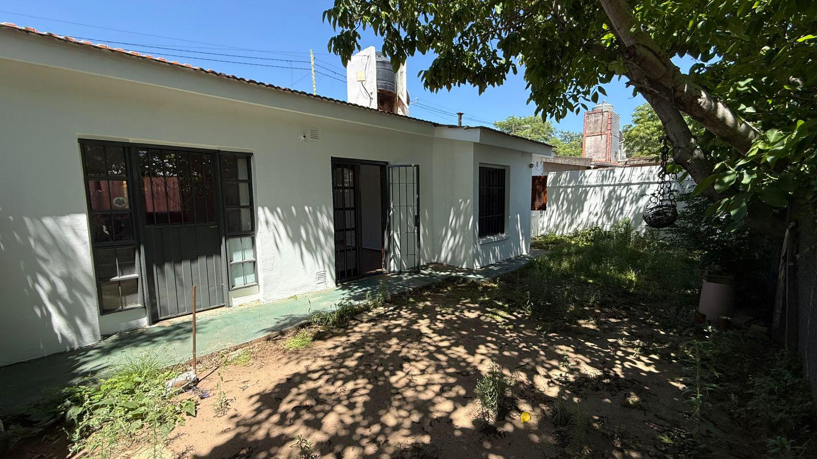 Casa en alquiler 2 dormitorios en Villa Allende Parque
