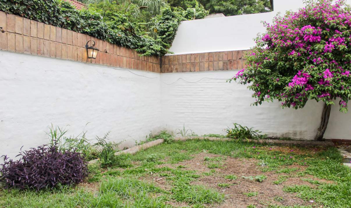 VENTA CASA 4 DORM  JARDIN ESPINOSA