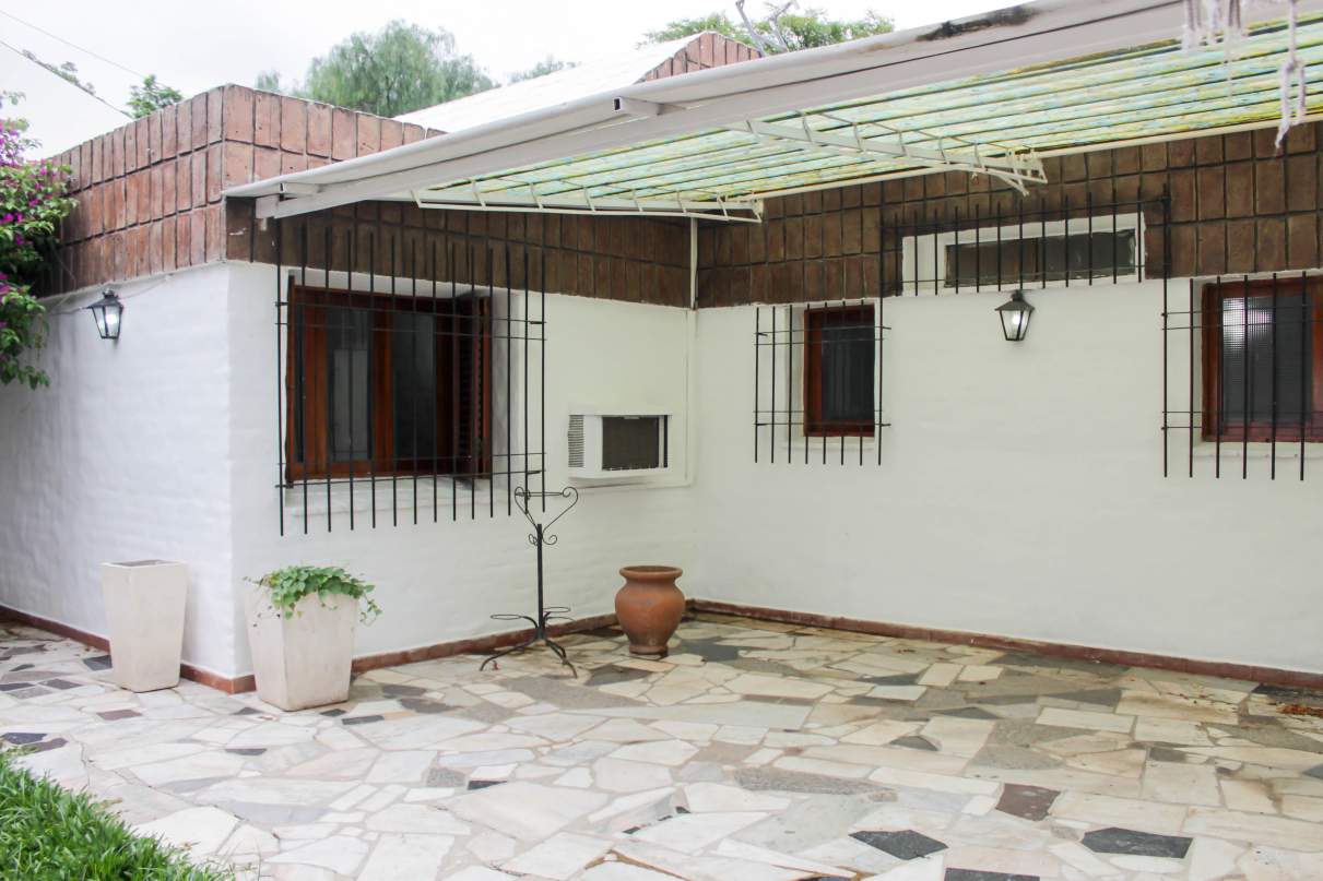 VENTA CASA 4 DORM  JARDIN ESPINOSA