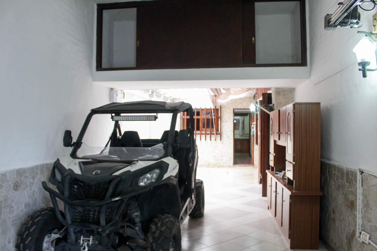 VENTA CASA 4 DORM  JARDIN ESPINOSA