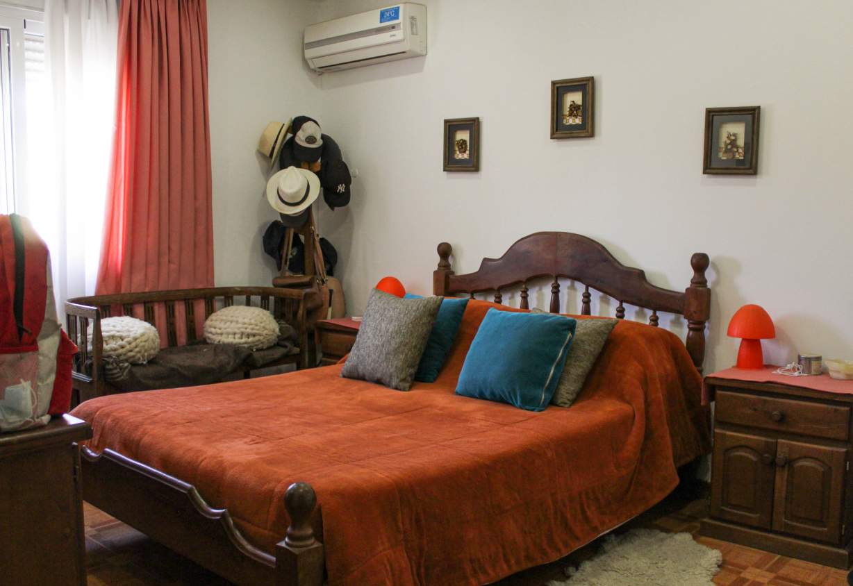 VENDO CASA 3 DORM  JARDIN ESPINOSA  PILETA