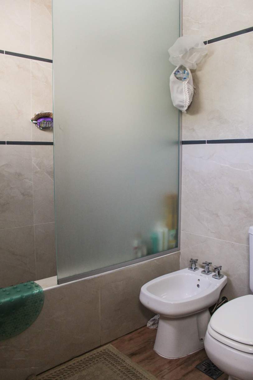 VENDO CASA 3 DORM  JARDIN ESPINOSA  PILETA