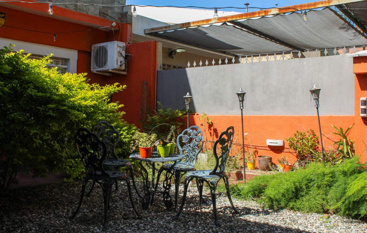 VENDO CASA 3 DORM  JARDIN ESPINOSA  PILETA