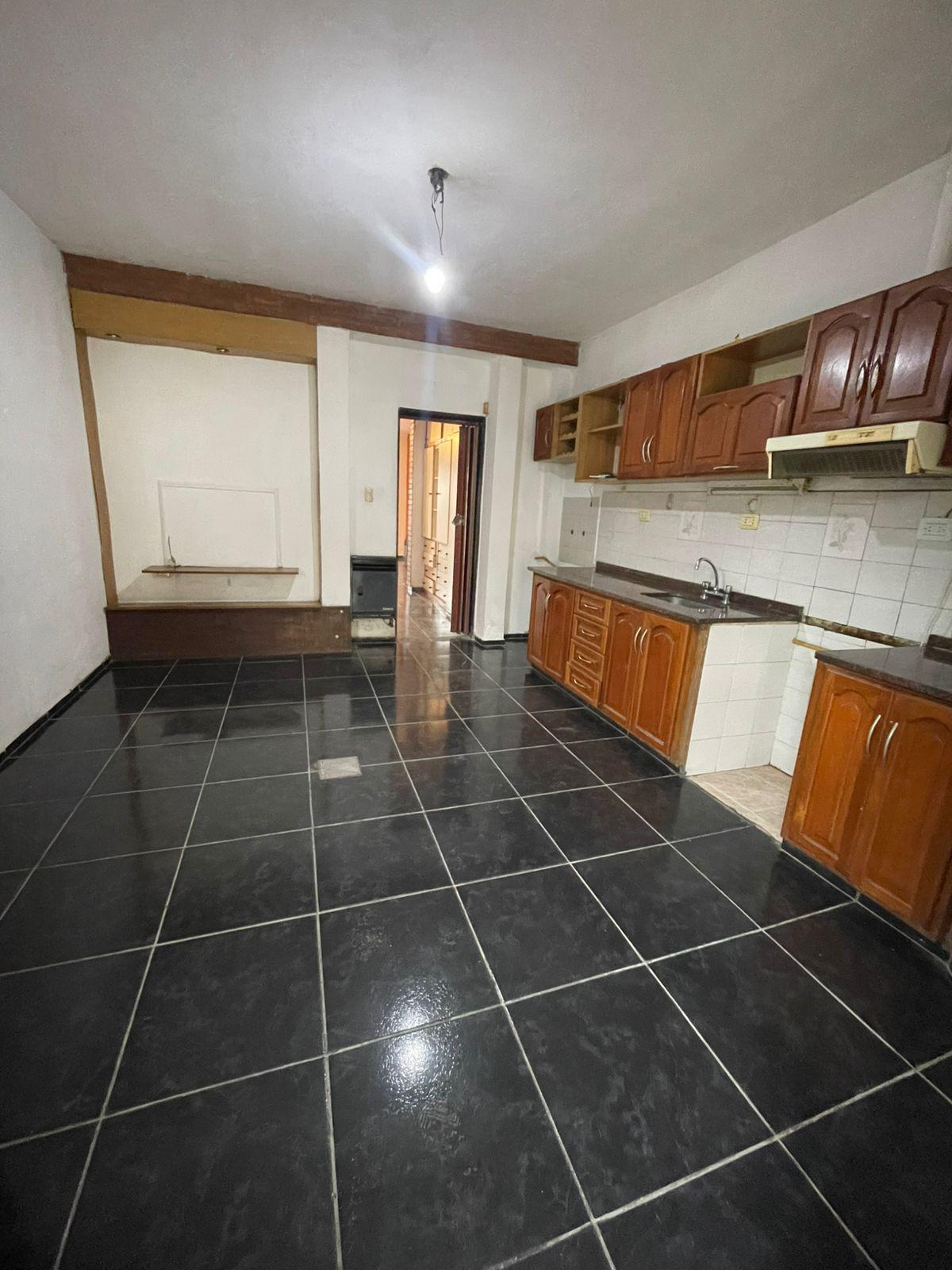 ALQUILER DUPLEX- B Arturo Capdevila (2 dormitoriosPatioGalería)