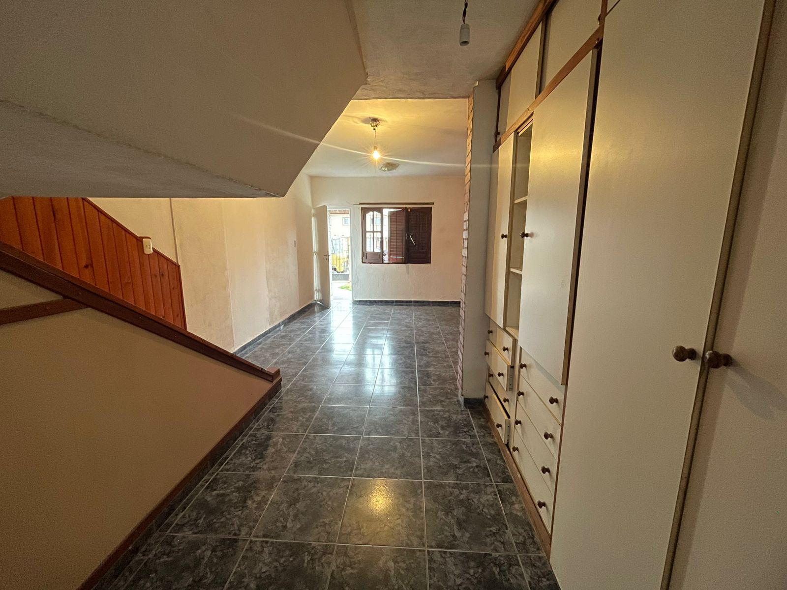 ALQUILER DUPLEX- B Arturo Capdevila (2 dormitoriosPatioGalería)