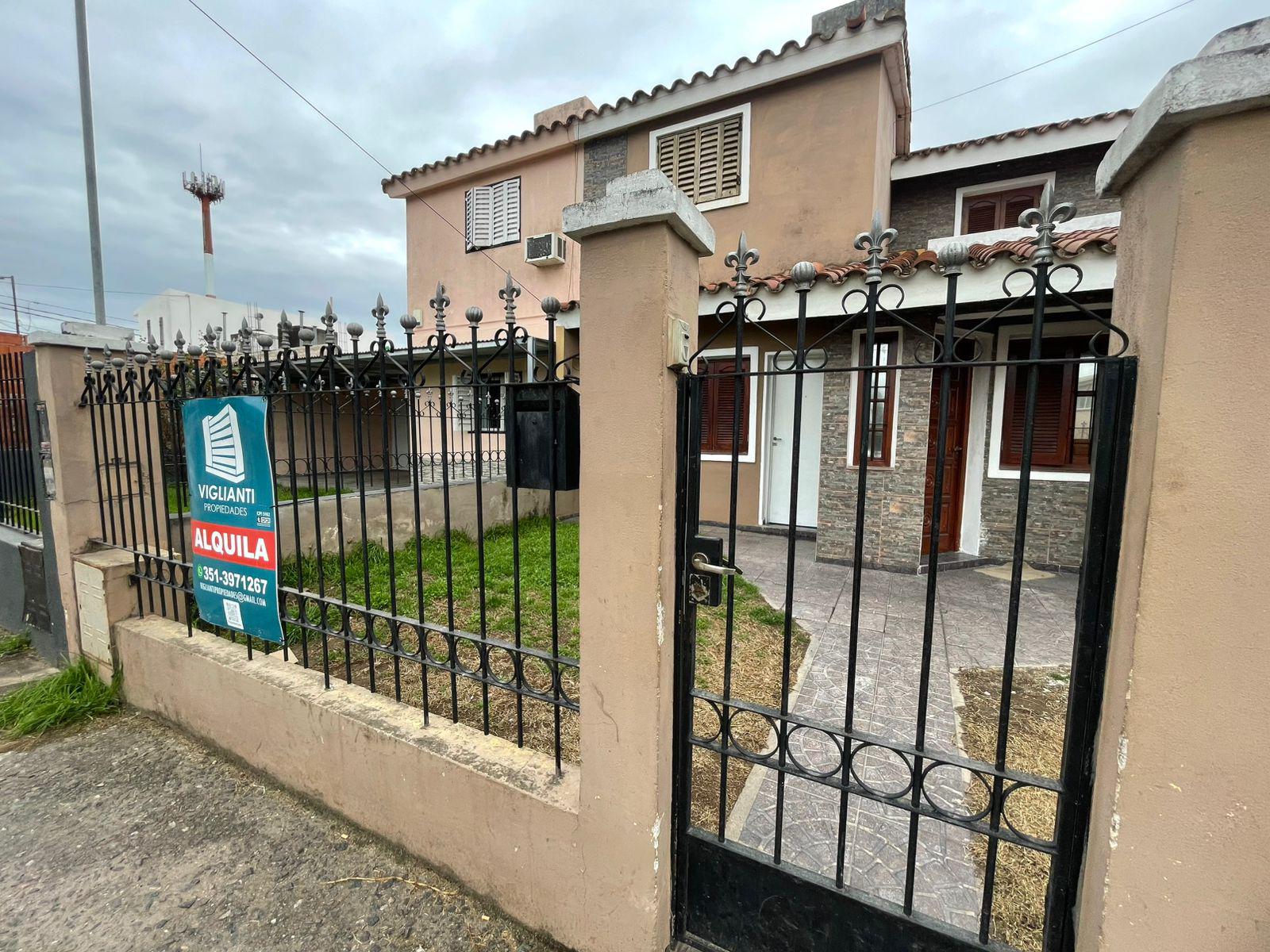 ALQUILER DUPLEX- B Arturo Capdevila (2 dormitoriosPatioGalería)