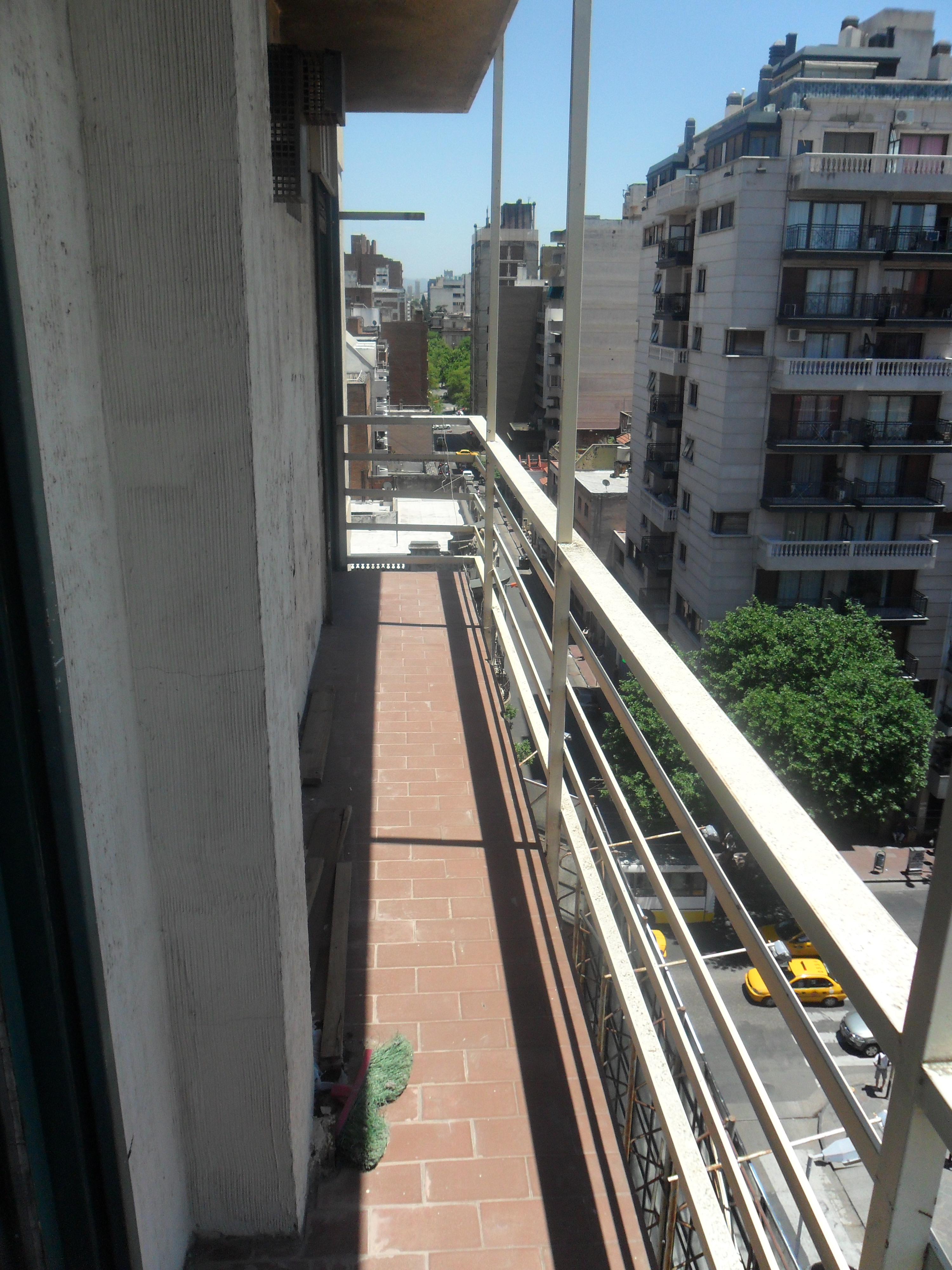 Alq. Centro. Duarte Quiros 191- 2 dorm. Balcón- a cuadras Cdad. Universitaria