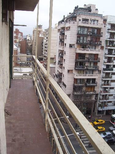 Alq. Centro. Duarte Quiros 191- 2 dorm. Balcón- a cuadras Cdad. Universitaria