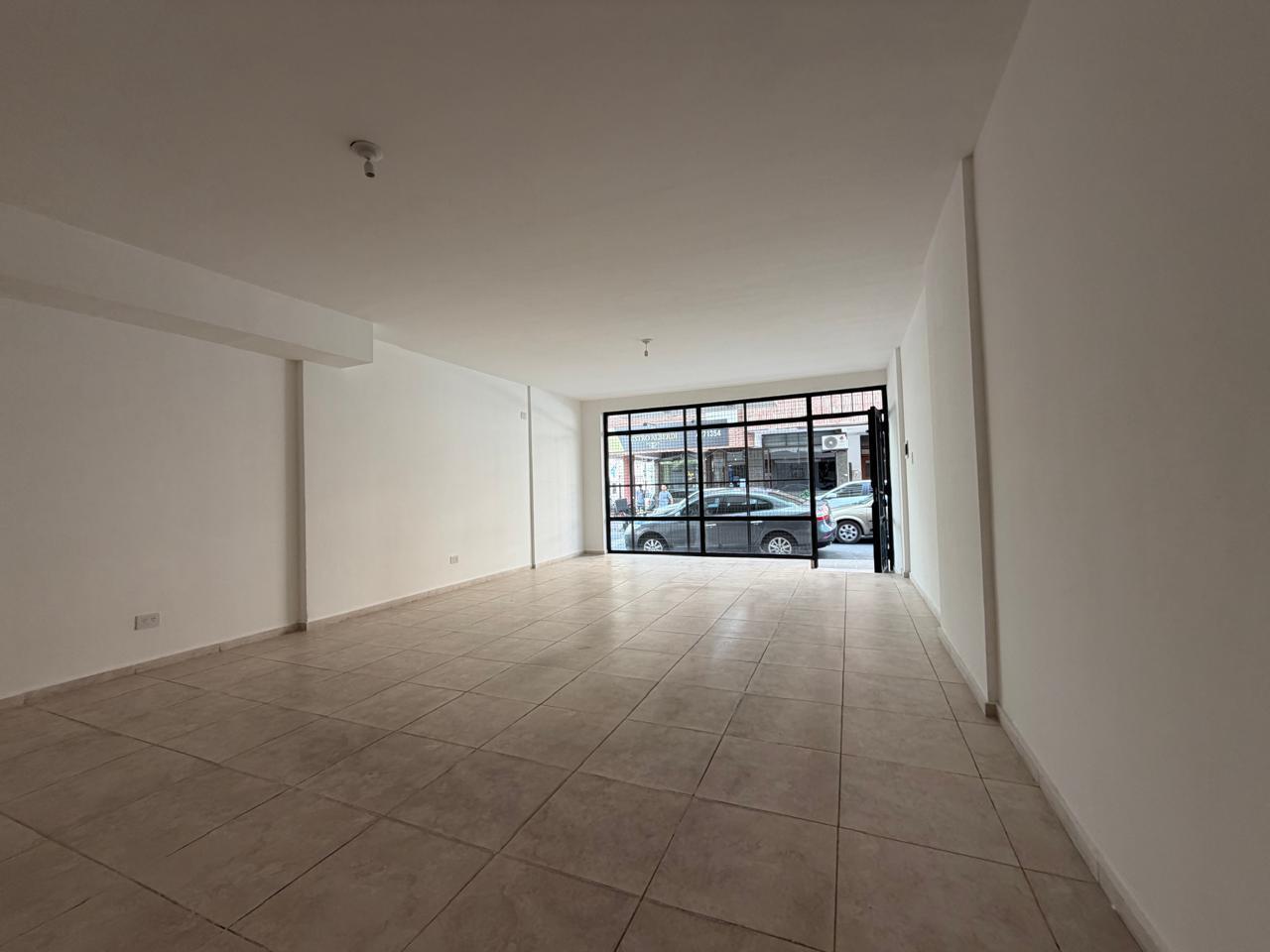 LOCAL COMERCIAL ZONA PLAZA DE LA MUSICA, ZONA DE MOVIMIENTO COMERCIAL.