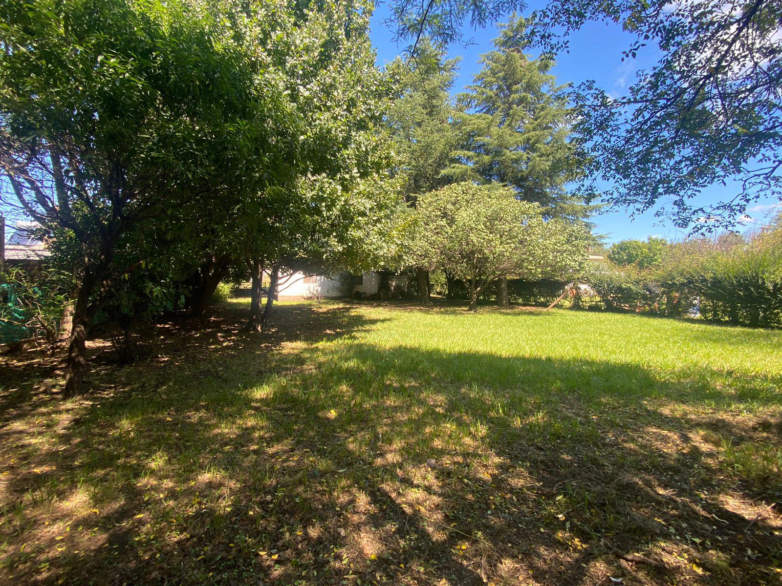 OPORTUNIDAD CASA E IMPERDIBLE LOTE EN MIRADOR DEL LAGO BIALET MASSE