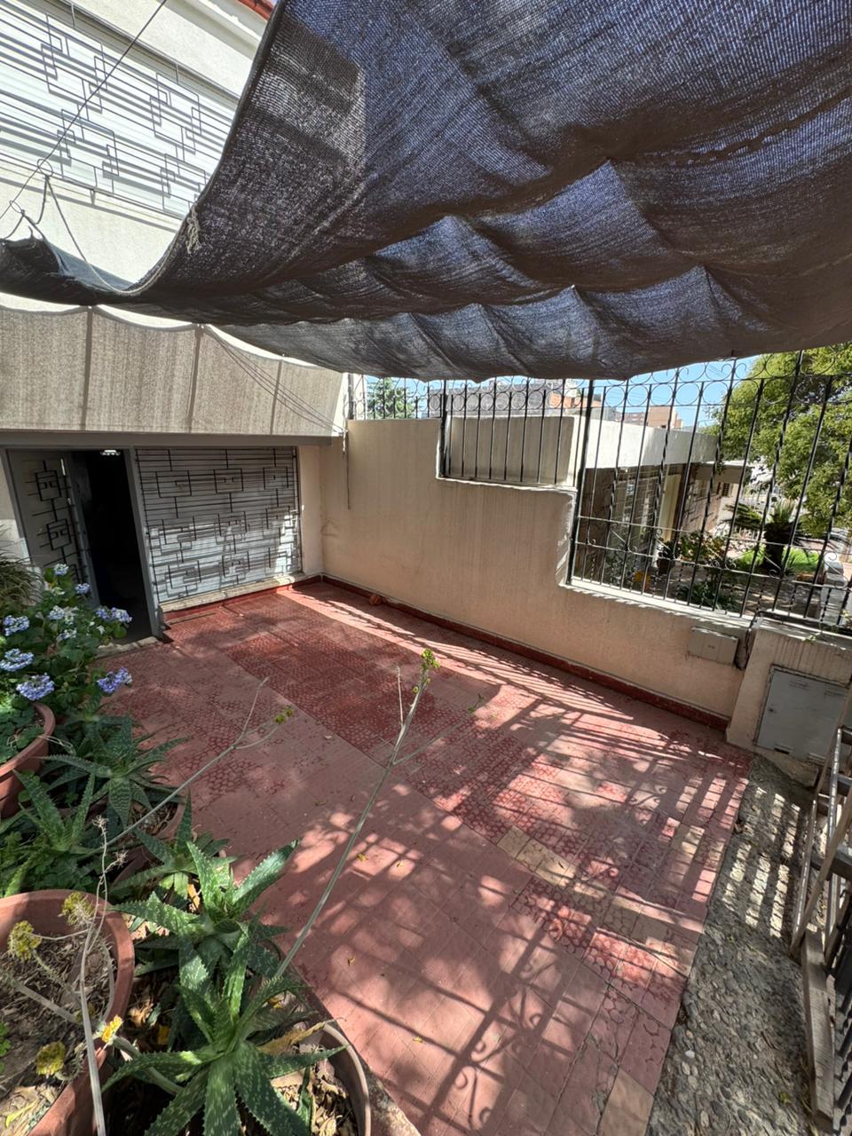 CASA EN ALQUILER - CRISOL NORTE