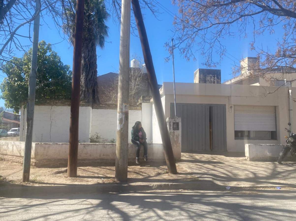 Oportunidad Inversor- Casa  2 Departamentos - B Residencial Santa Rosa