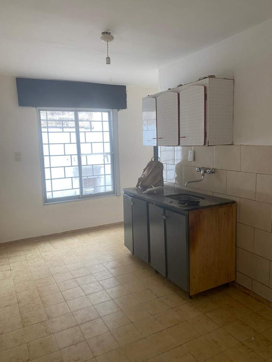 Oportunidad Inversor- Casa  2 Departamentos - B Residencial Santa Rosa