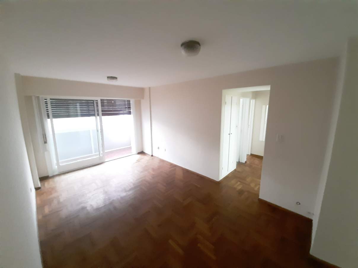 2 DORMITORIOS FRENTE CON BALCÓN - EXCELENTE UBICACIÓN A PASOS DE PATIO OLMOS