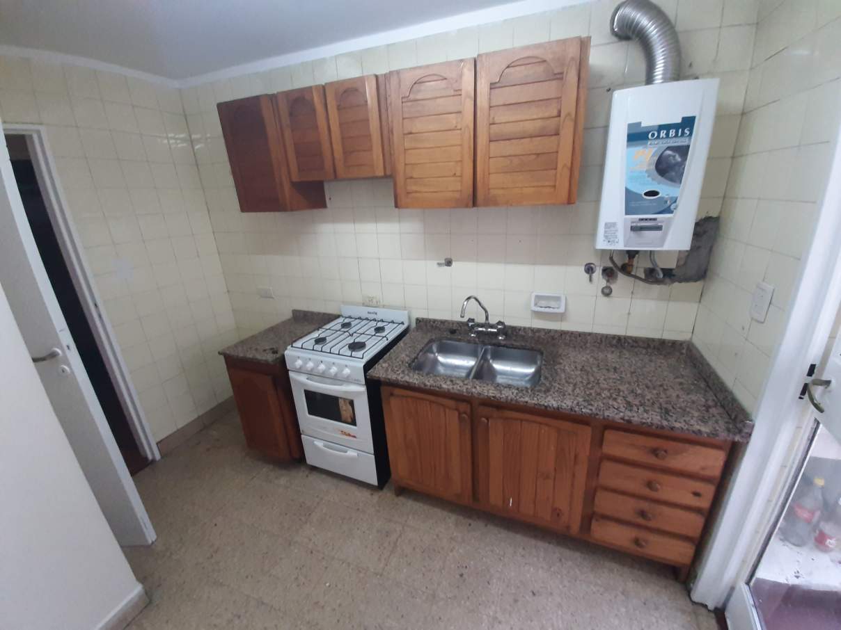 2 DORMITORIOS FRENTE CON BALCÓN - EXCELENTE UBICACIÓN A PASOS DE PATIO OLMOS