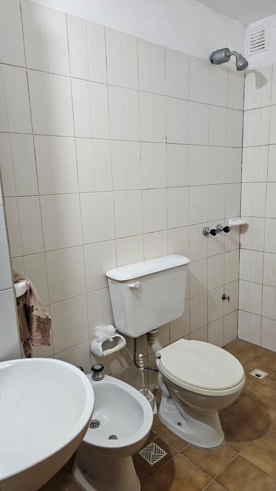 Depto 1 Dormitorio -Alberdi- Piso 2 por Escalera