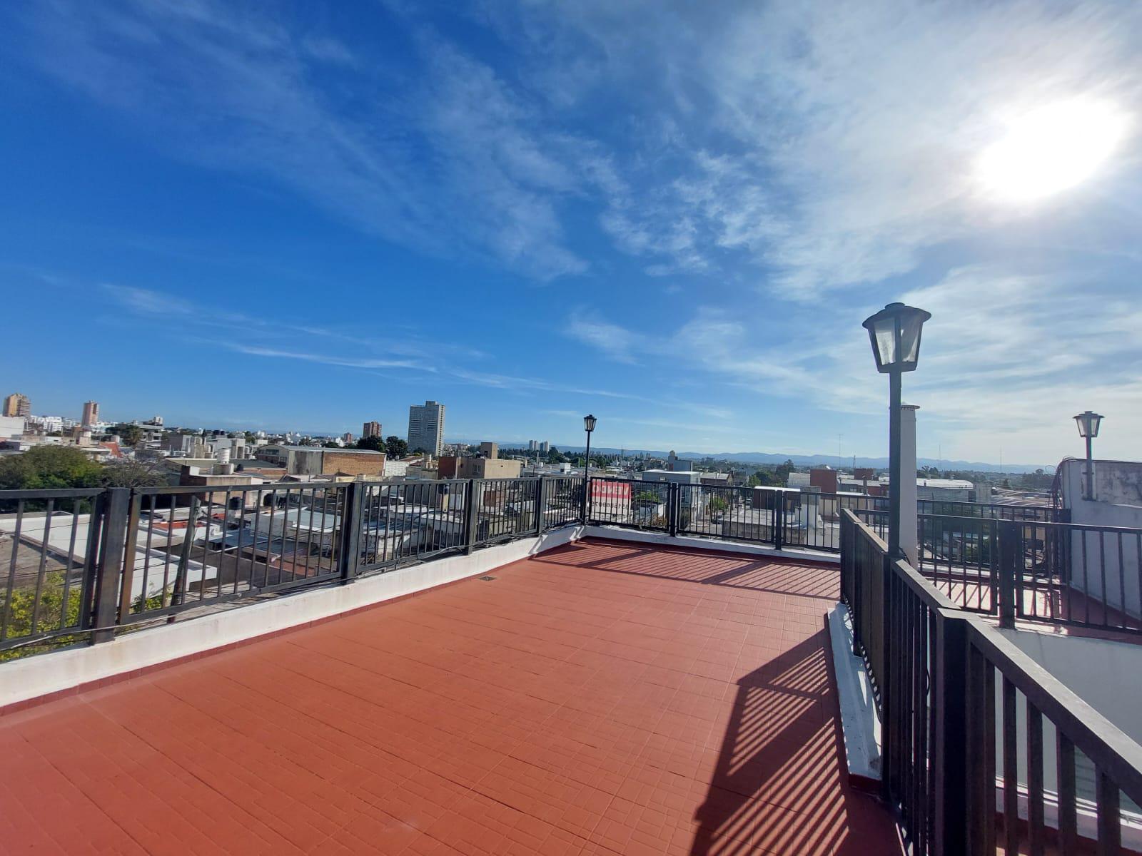 Depto 2 Dormitorios -Providencia- Piso 2 por Escalera