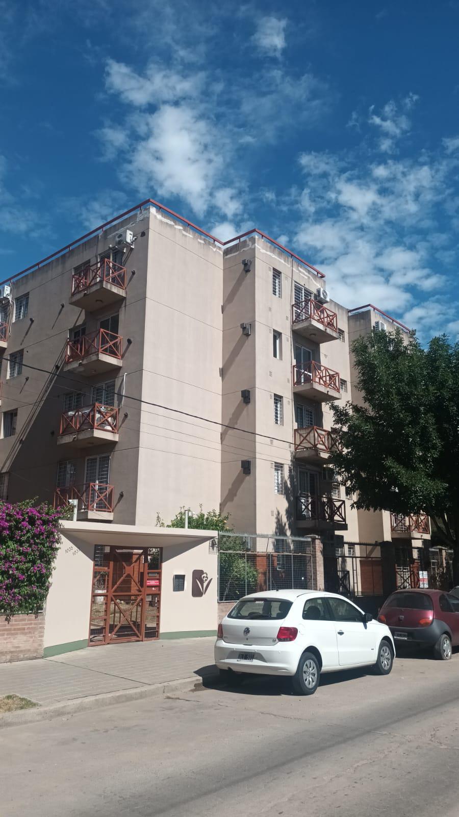 Alq. Dpto c2 dorm. B Gral. Pueyrredón.