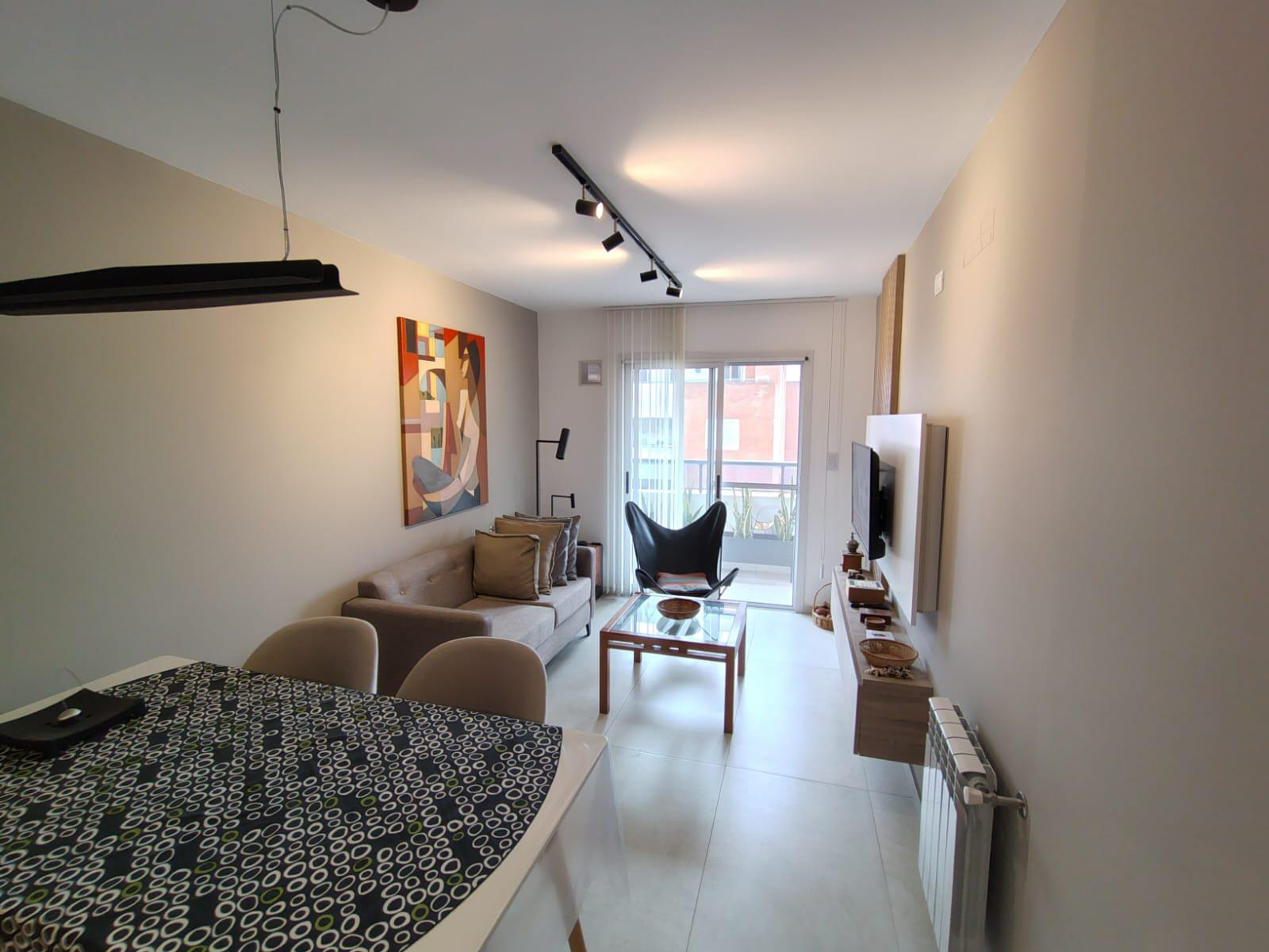 DEPARTEMNTO 2 DORMITORIOS CON COCHERA EN NUEVA CORDOBA VISTA AL FRENTE ACEPTAN MENOR