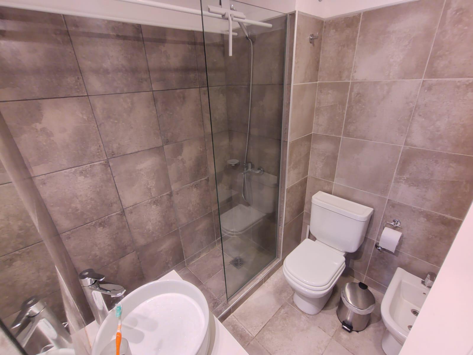 DEPARTEMNTO 2 DORMITORIOS CON COCHERA EN NUEVA CORDOBA VISTA AL FRENTE ACEPTAN MENOR