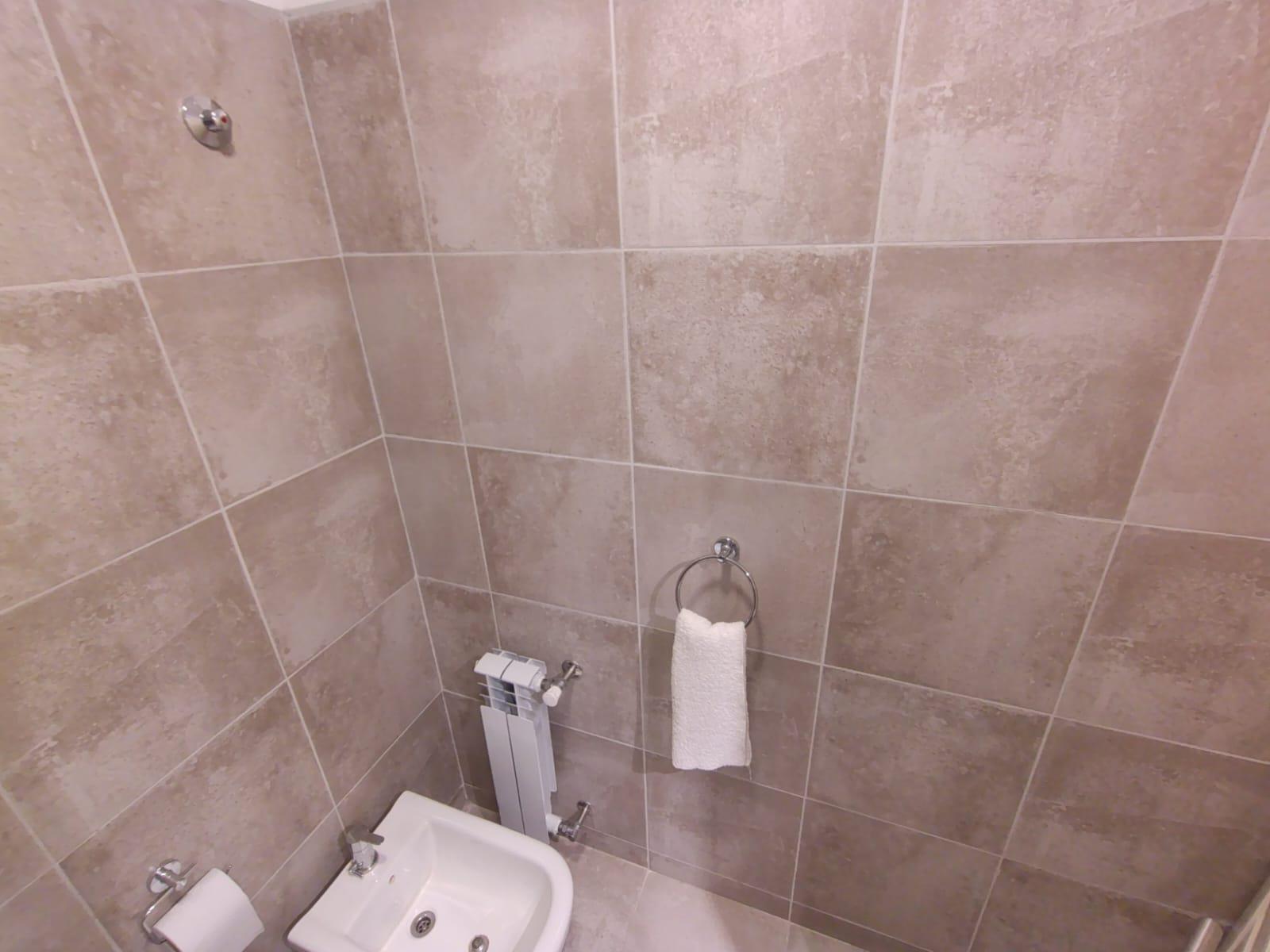 DEPARTEMNTO 2 DORMITORIOS CON COCHERA EN NUEVA CORDOBA VISTA AL FRENTE ACEPTAN MENOR