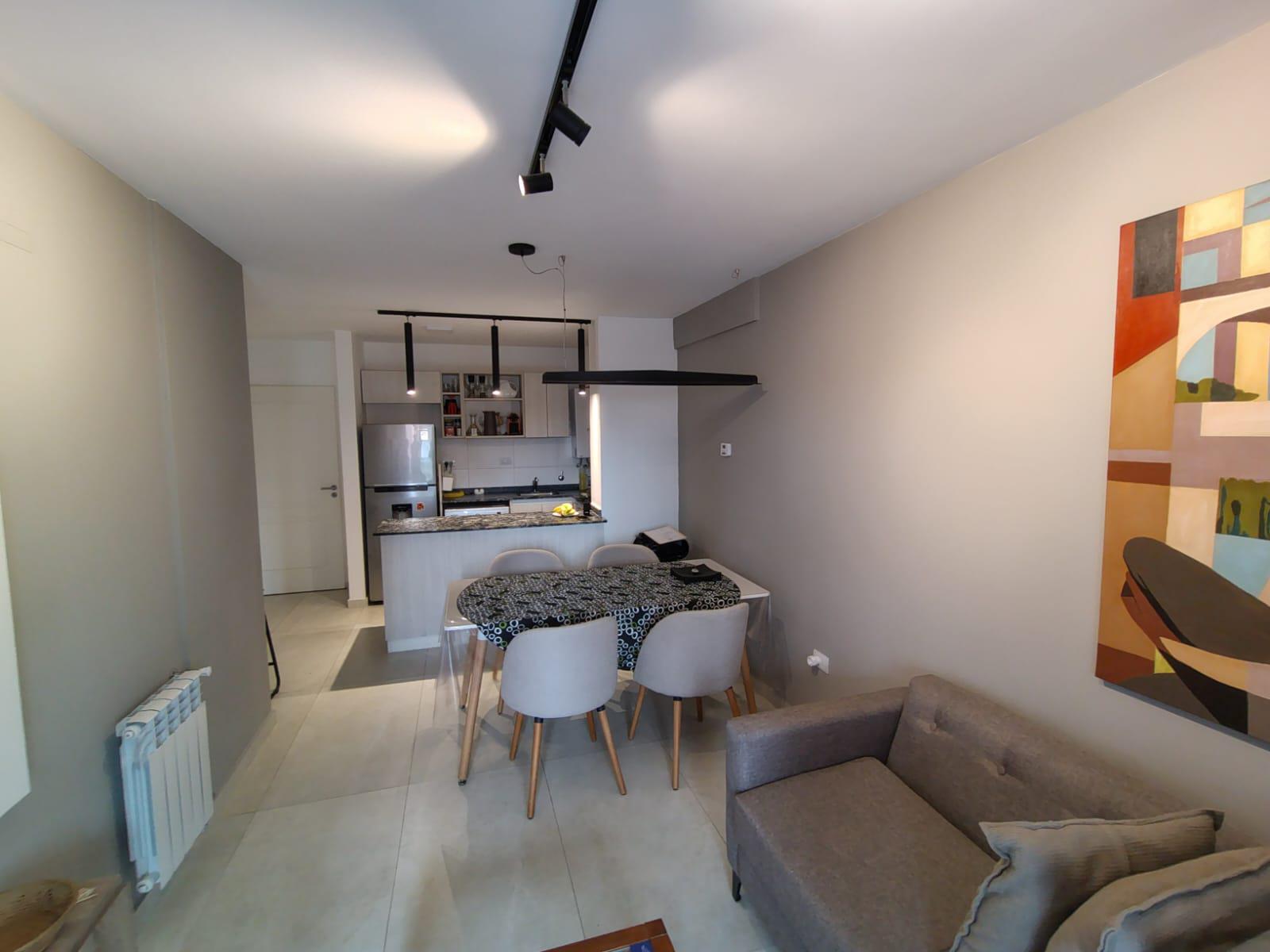 DEPARTEMNTO 2 DORMITORIOS CON COCHERA EN NUEVA CORDOBA VISTA AL FRENTE ACEPTAN MENOR