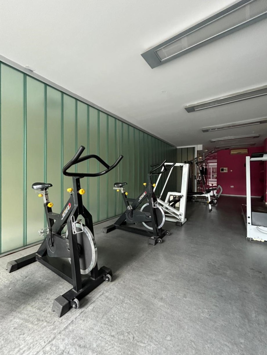 OPORTUNIDAD UNICA EN NUEVA CÓRDOBA DEPTO 3 DORM 2 COCHERAS EDIF CON AMENITIES