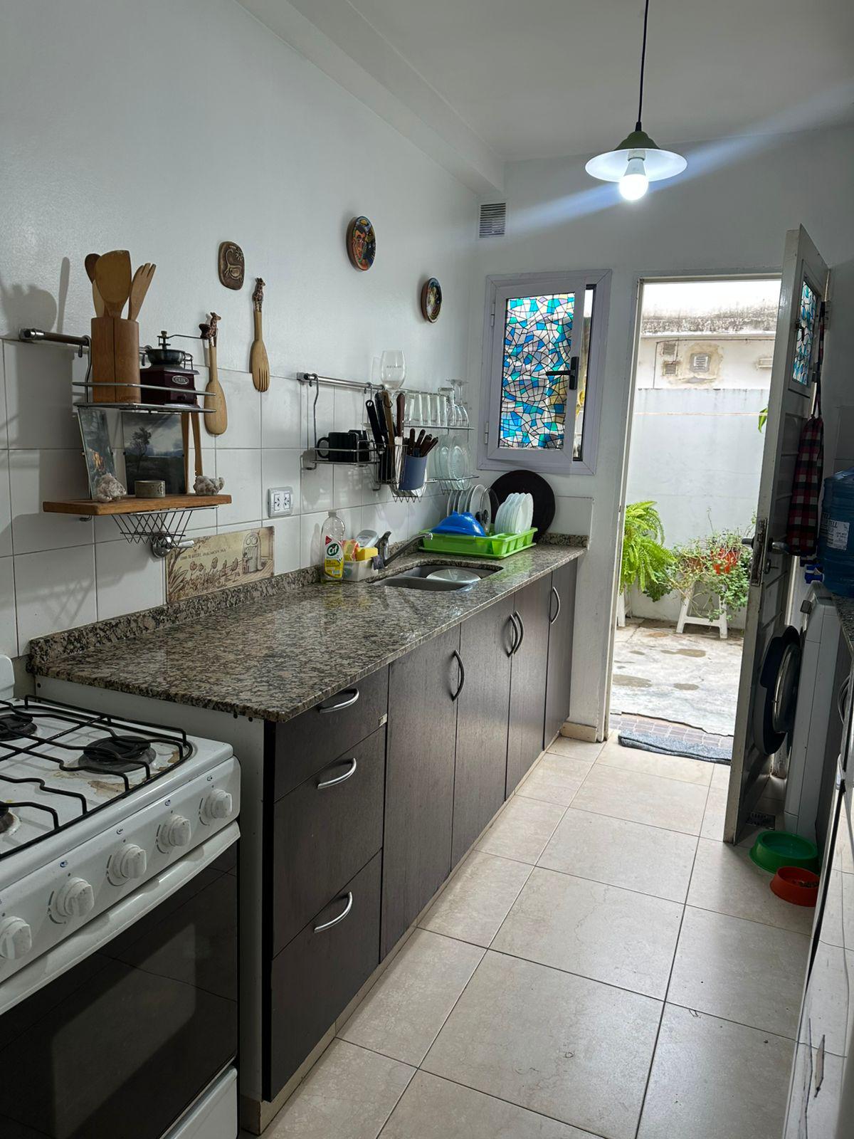 VENDO DUPLEX 2 DORMITORIOS B CIUDADELA  -  APTO CREDITO