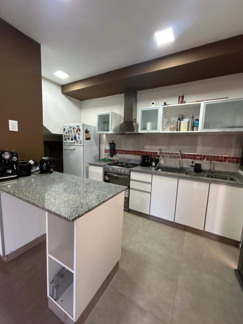 VENDO DUPLEX MIRADORES DE MANANTIALES I EXCELENTE UBICACIÓN