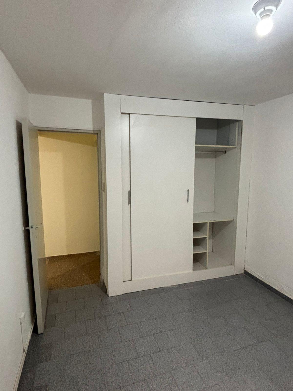 Alq. Dpto c1 dorm. y patio.B Alberdi.