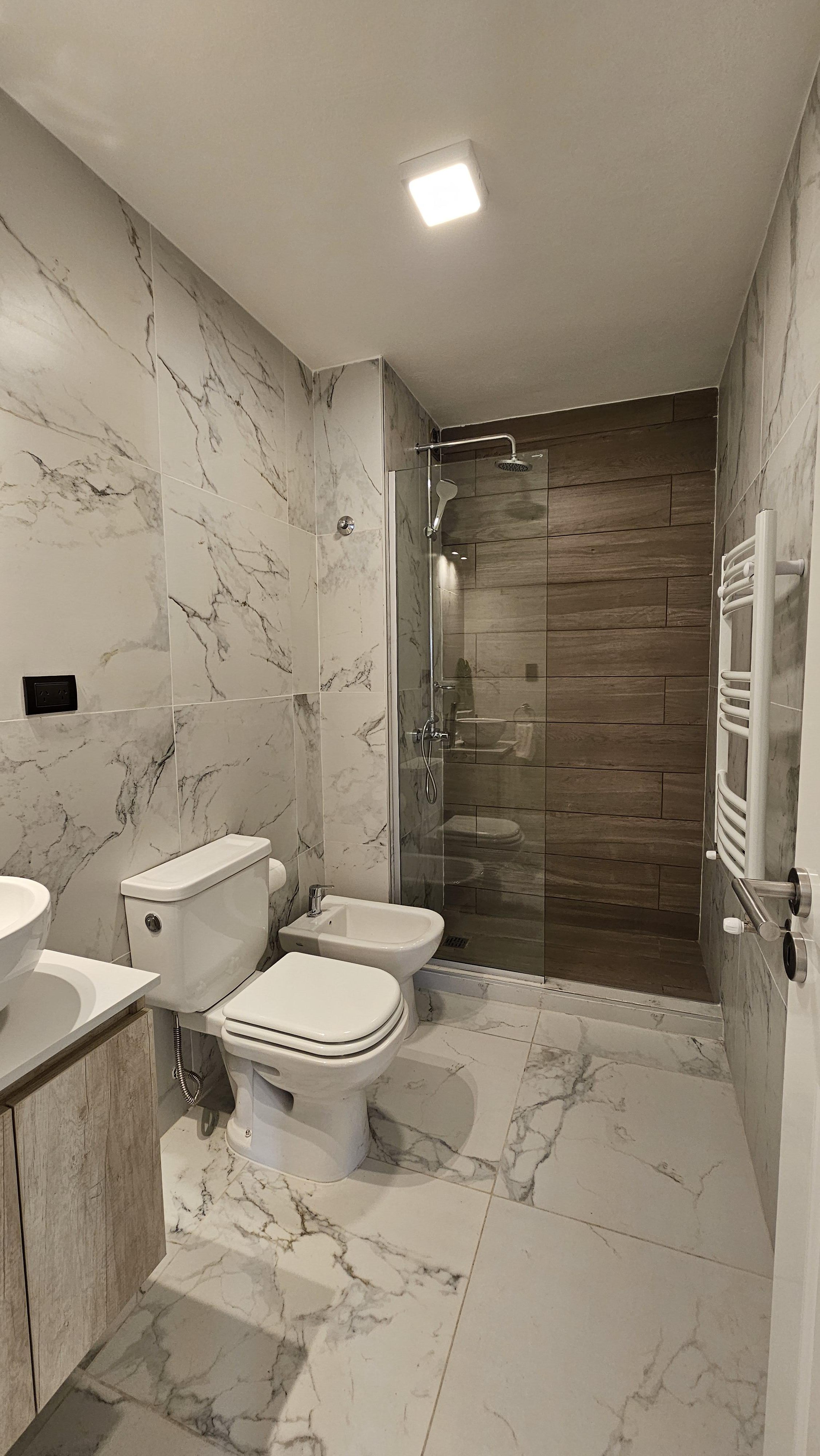 VENDO EXCLUSIVO DEPARTAMENTO EN NUEVA CORDOBA 3 DORMITORIOS. AMENITIES